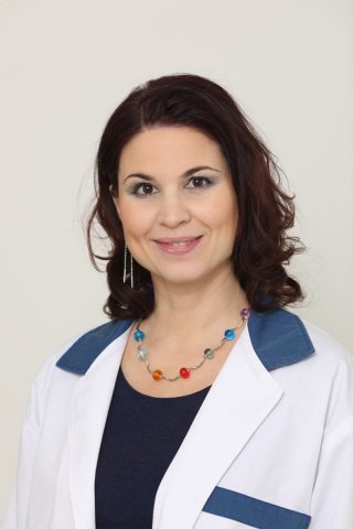 Dr. Selyem Réka