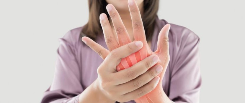 ízületi javítás rheumatoid arthritis esetén)